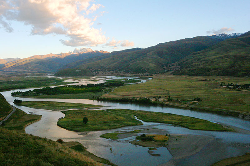 甘孜县雅砻湿地公园.jpg