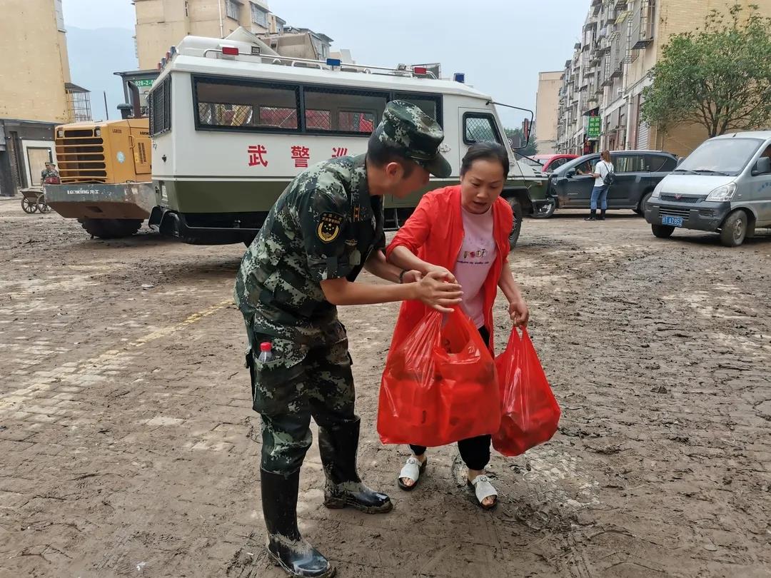 送给小帅哥——冯女士_wps图片.jpg