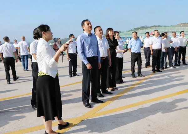 隆昌市委书记林双全莅临市人民医院西区医院调研